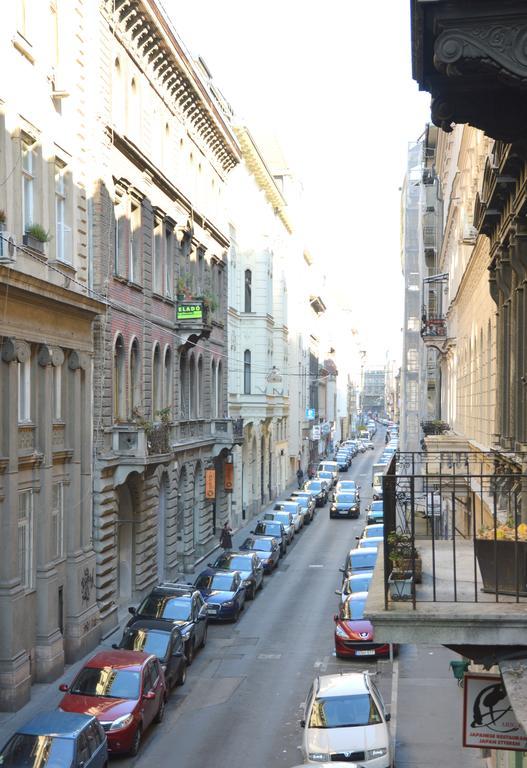 Classic Flat At Basilica Apartment Budapest Exterior photo